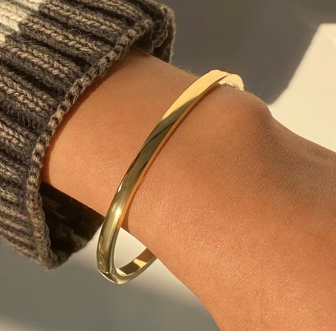 Ellie Bangle